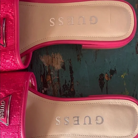 Guess Women's Bright Pink Slide Sandals 9 - Picture 2 of 5